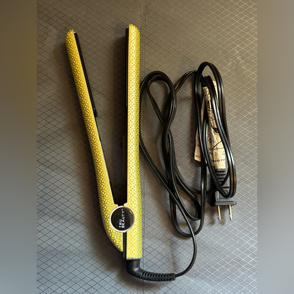 Tru Beauty Yellow Print Hot Flat Iron Hair Straightener Adjustable Temp - Picture 1 of 7